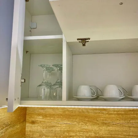 Avrora Apartament